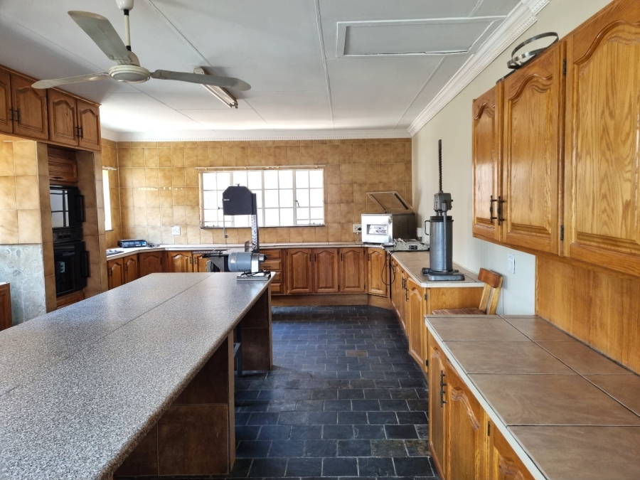 Commercial Property for Sale in Olifantsnek North West